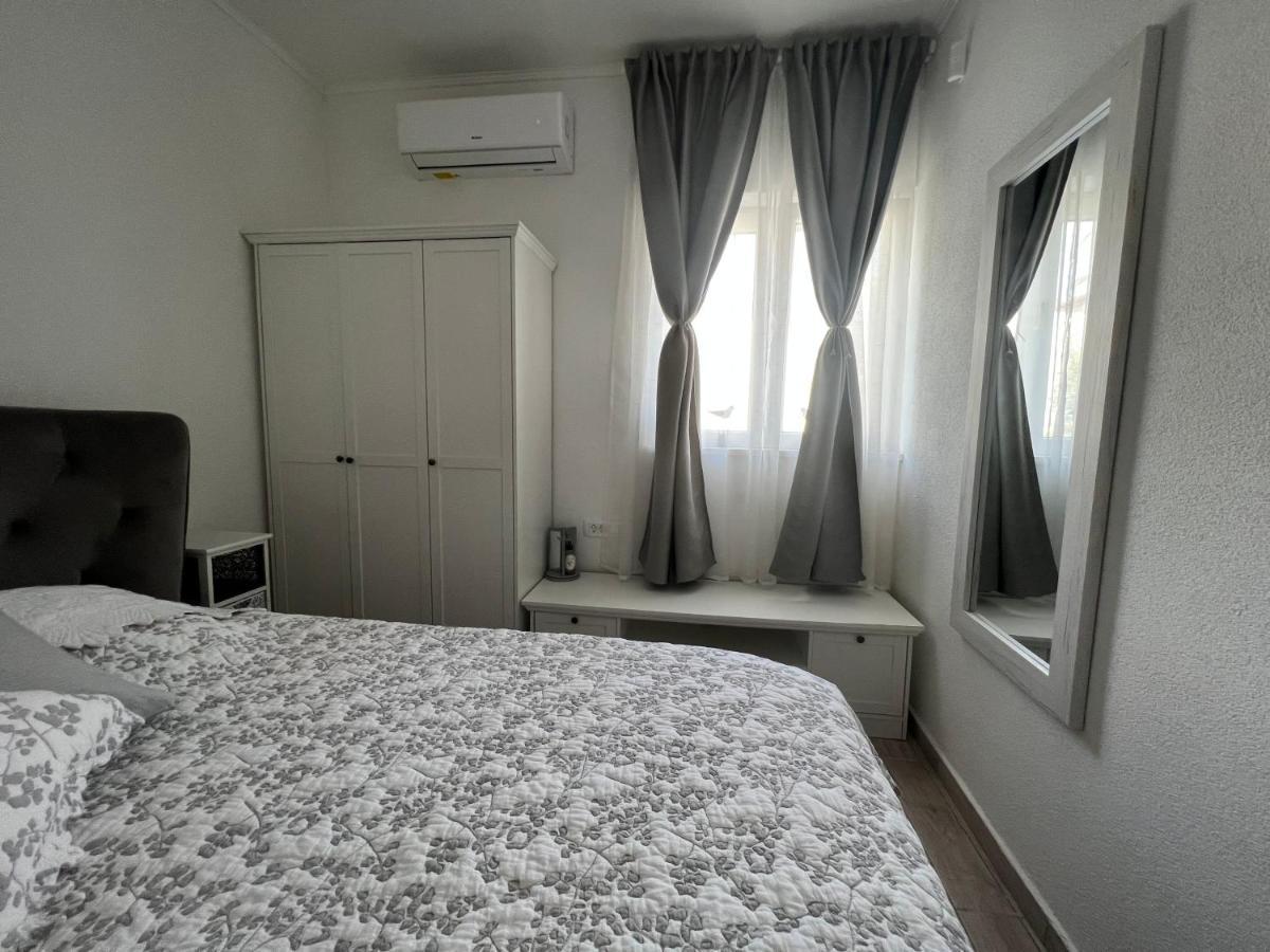 Villa Maci Kastela Bagian luar foto
