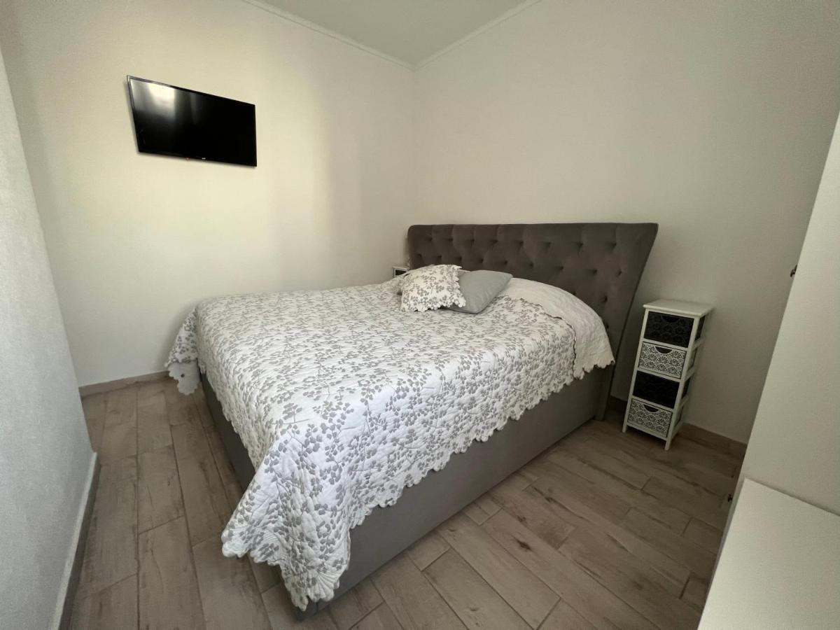Villa Maci Kastela Bagian luar foto