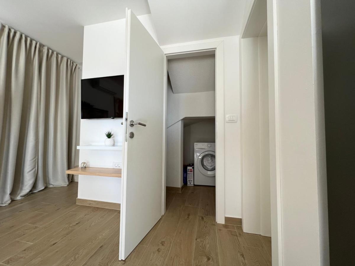 Villa Maci Kastela Bagian luar foto