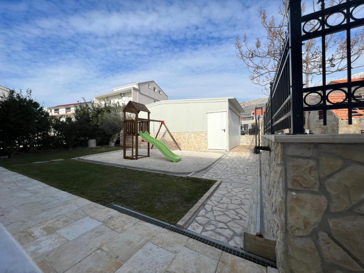 Villa Maci Kastela Bagian luar foto